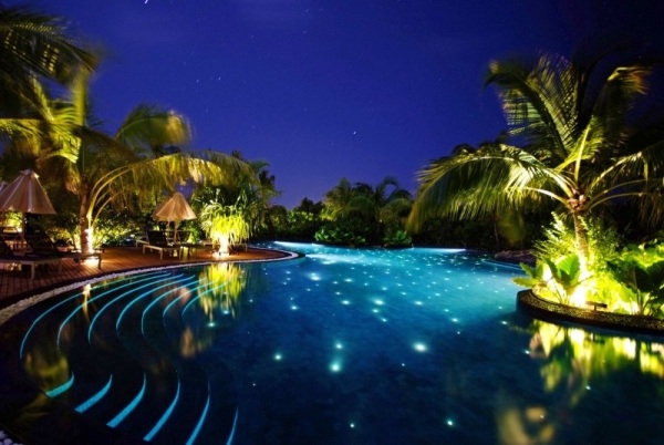 haa arif enorm pool effektivt lyxhotell maldiverna trendigt