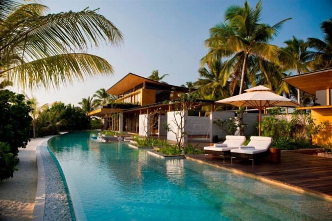 Lyxvilla-privat semester-Coco Prive-pool
