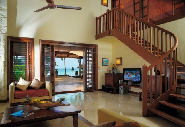 tropisk inredning idéer lyx resort lounge mauritius Constance Belle Mare Plage