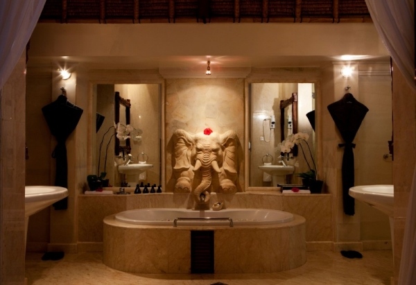 Bali Indonesien Hotelldesign Badrumsmöbler Belysning