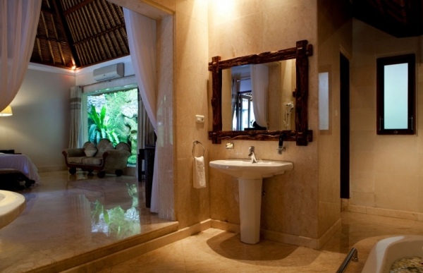 Lyxig badrumsträdgårdsvilla i Bali Viceroy
