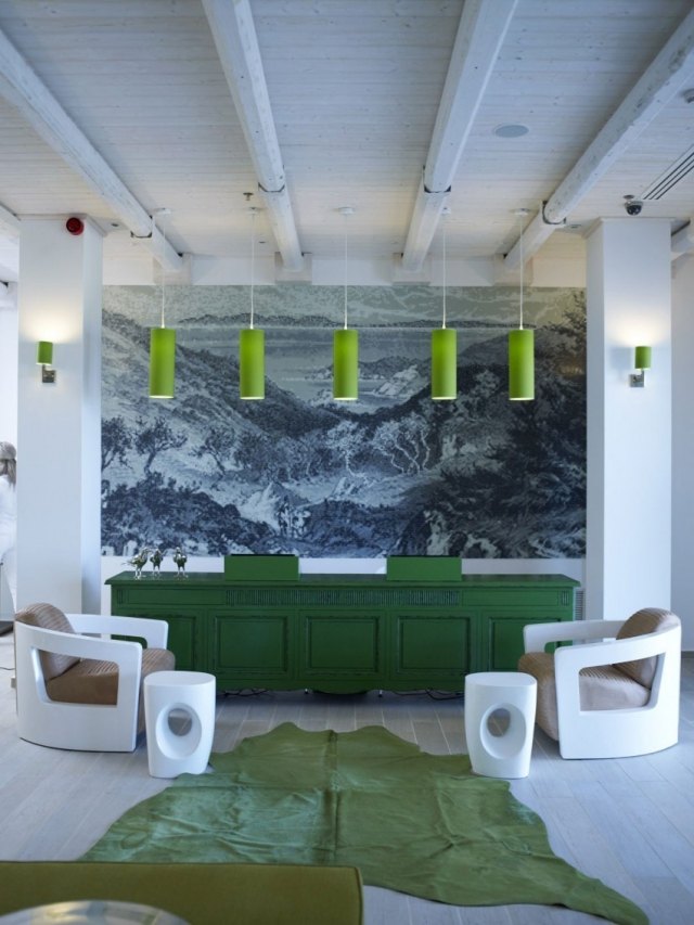 Fåtölj-vit-matta-grön-modern-Salvator-Villas-Spa-Hotel-Parga