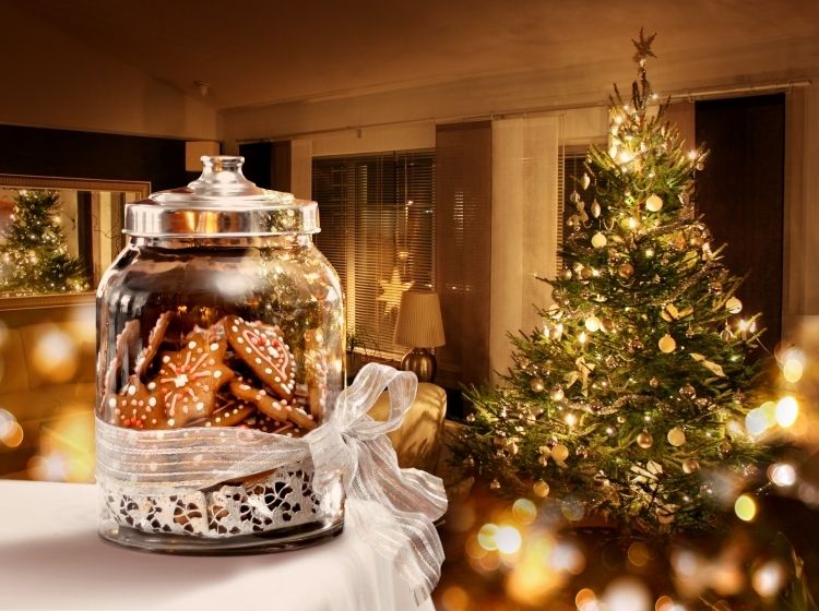 led-älvlampor-pepparkakor-glas-tenn-gran-jul-träd-smycken-glittrande