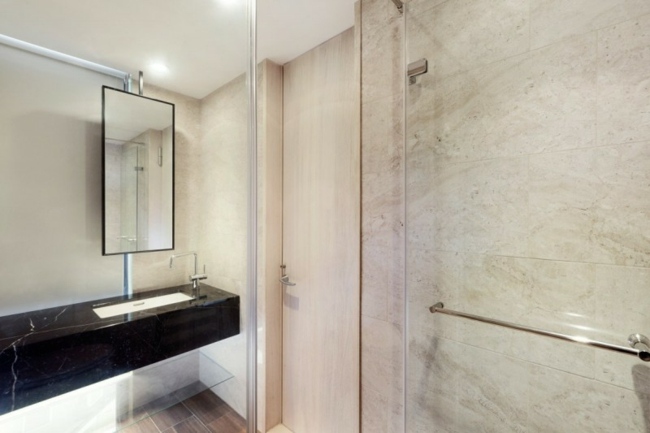 Idéer svart marmor möbler glas vägg duschkabin