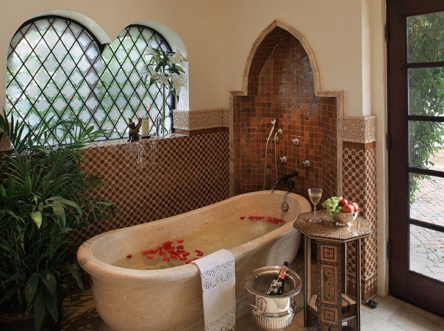 Marockanskt badkar-exotiska-dekorativa-tillägg