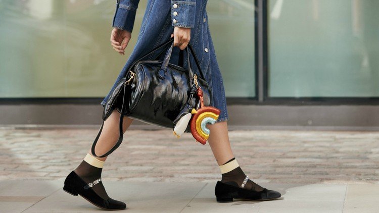 Mary Janes skor kombinerar modetrender våren 2021