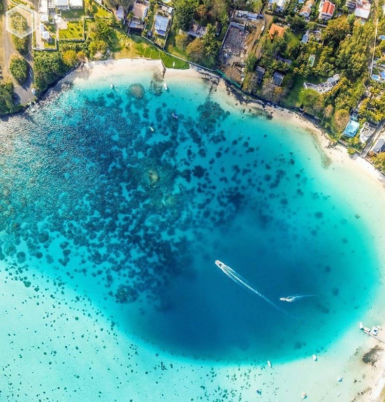 De vackraste stränderna i Mauritius och snorklingsplatser Blue Bay -lagunen