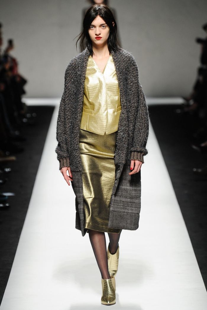 max-mara-mode-höst-2014-kofta-tyg-kombination-gyllene-väst-kjol