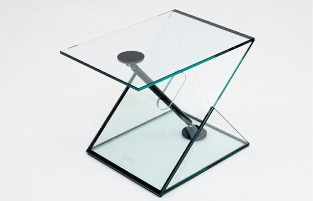 Glasgjorda möbler Z -form tydlig linjestyrning