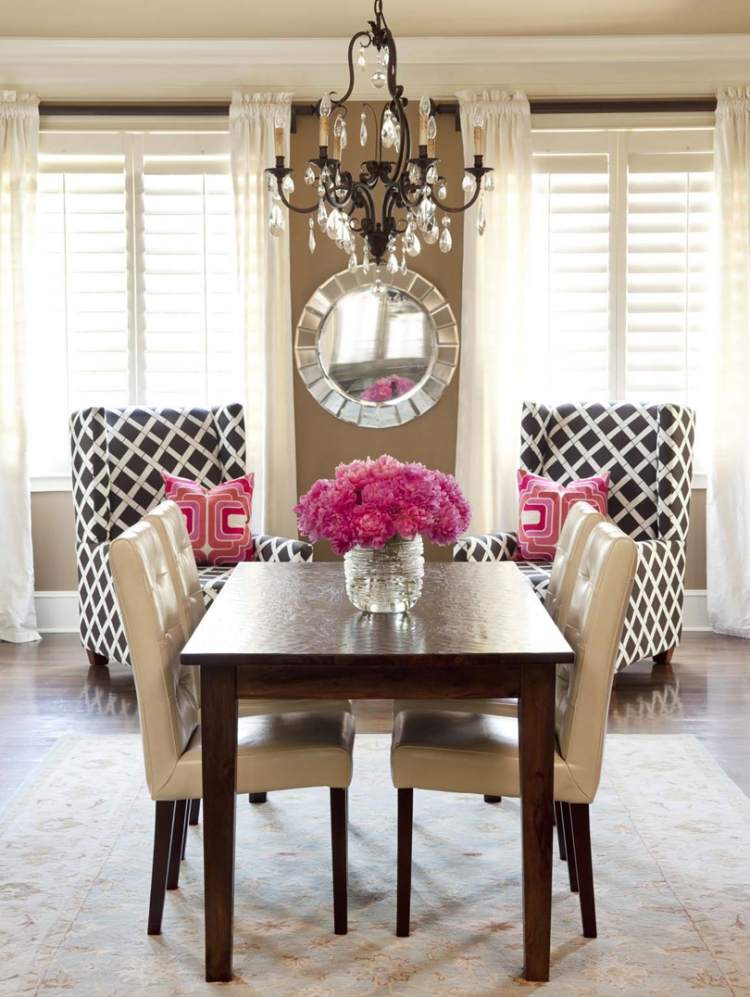 möbler-päls-matsal-matsal-grupp-design-elegant-trä-beige-stoppade-stolar-fåtöljer-svart-vit