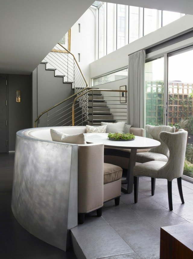 Matplats inrättade bänk halvcirkelformade stolar moderna möbler idéer