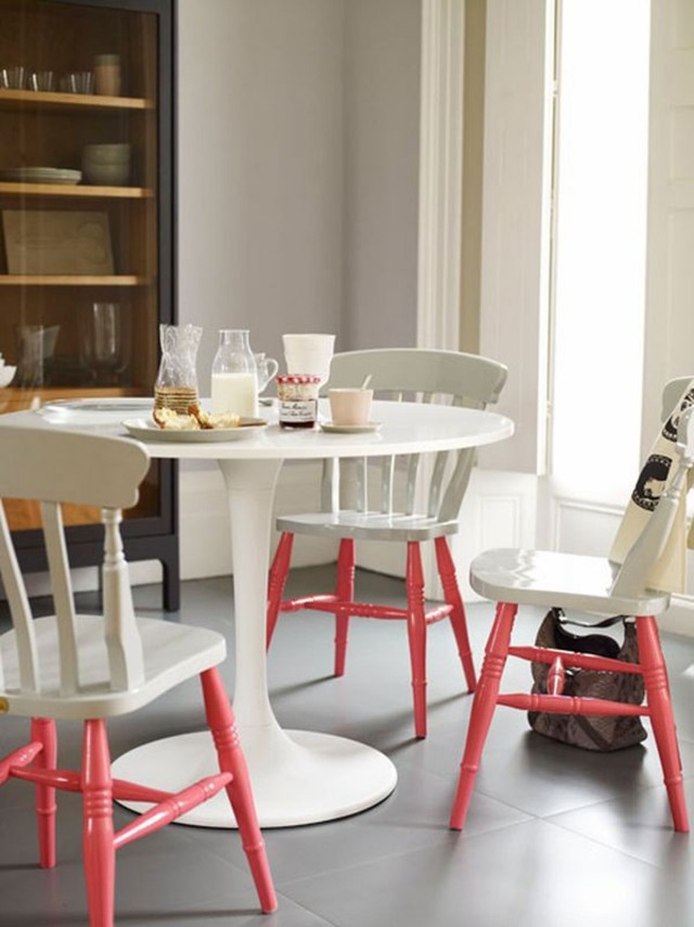 krydda möbler själv måla stolar matplats rosa vit