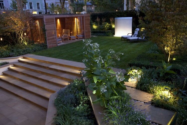modern-trädgård-design-natt-belysning-golvlampor