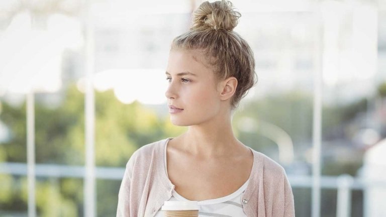 Stökiga bullefrisyrer i boho -stil avslappnade stylingidéer