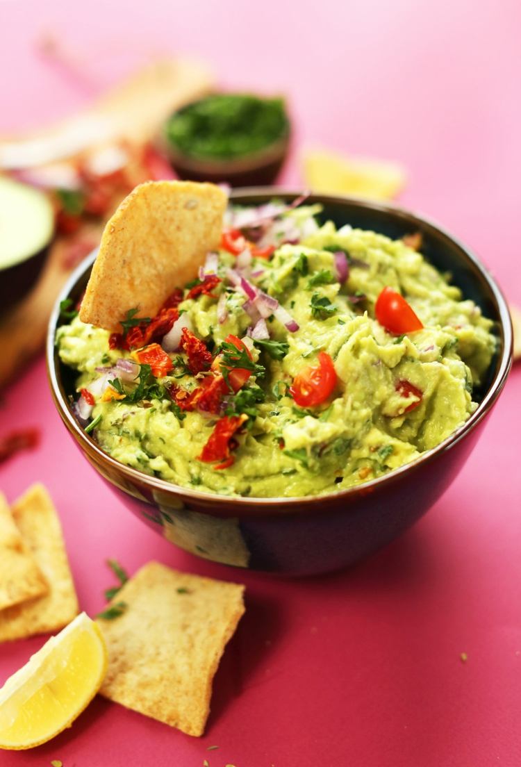 mexikanska recept guacamole-fyllning-borrito-taco-nachos