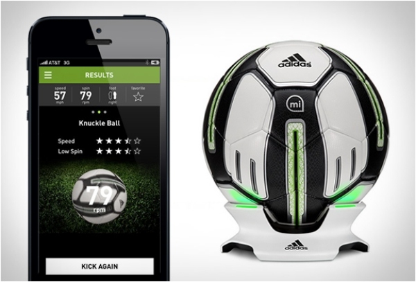 adidas-micoach-smart-fotboll-mobiltelefon