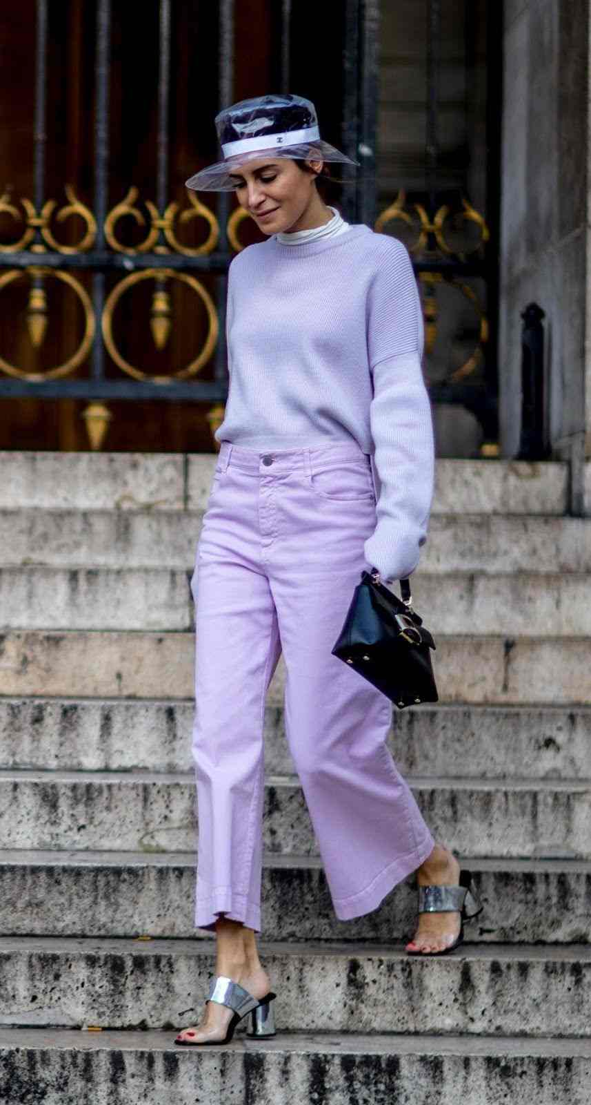 Millenial Purple Outfit Ideas Fallstickad tröja Kombinera