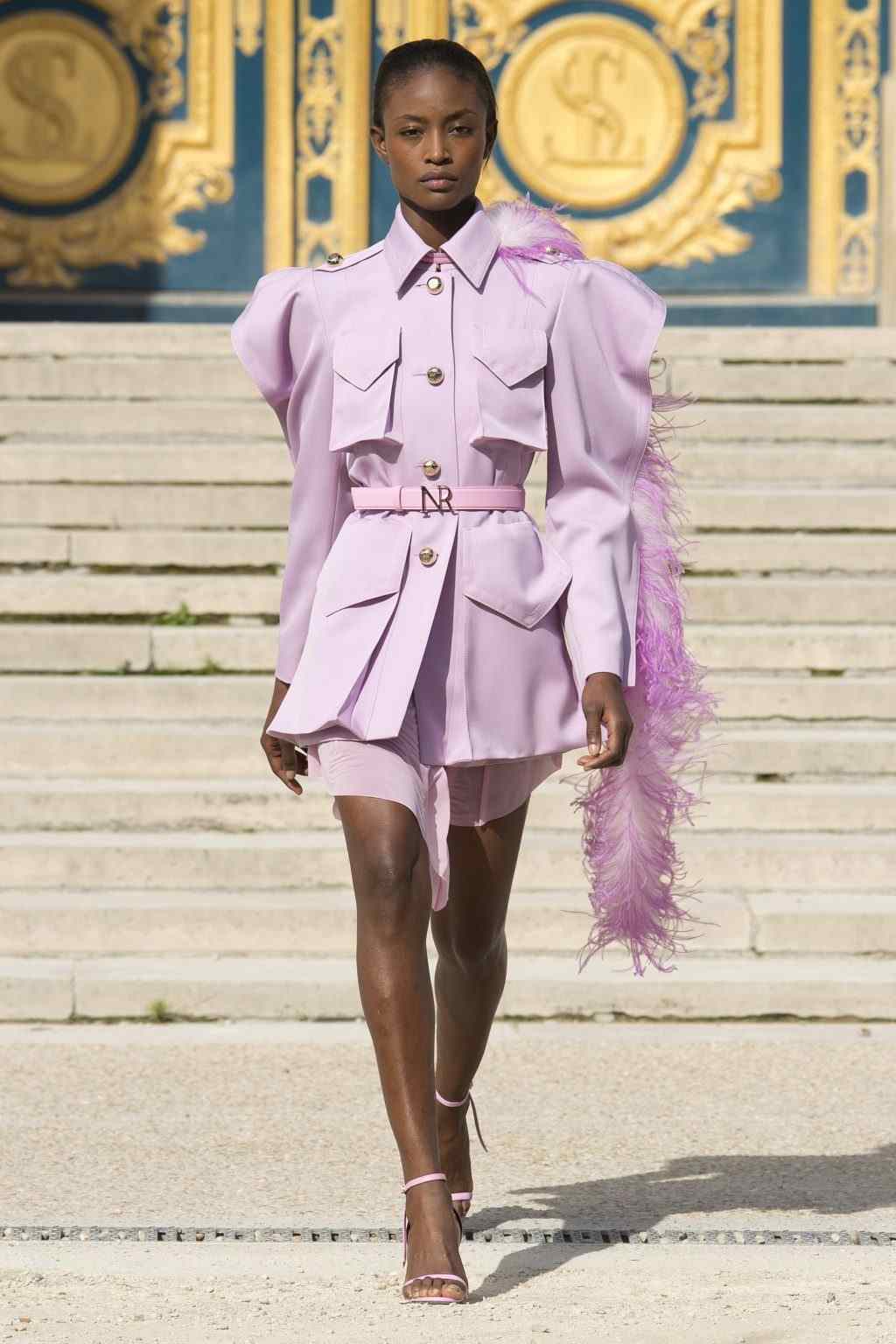 Violett oversize blazer outfit modetrender höstkvinnor