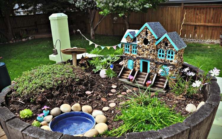 mini-trädgård-design-liten-fairy-house-tinker-trädgård-skapa