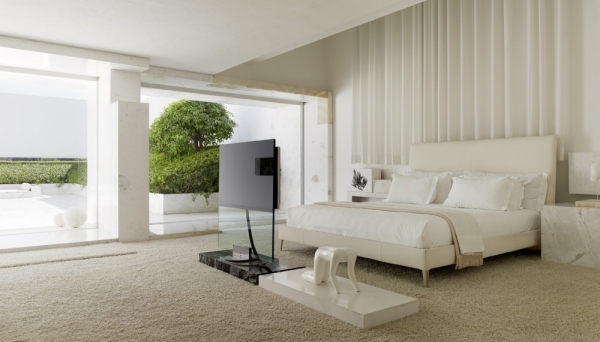 minimalism-i-vitt-sovrum-grädde-matta
