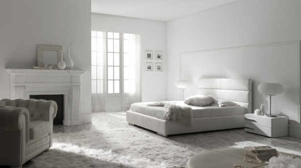 pälsmatta minimalism idéer för vitt sovrum