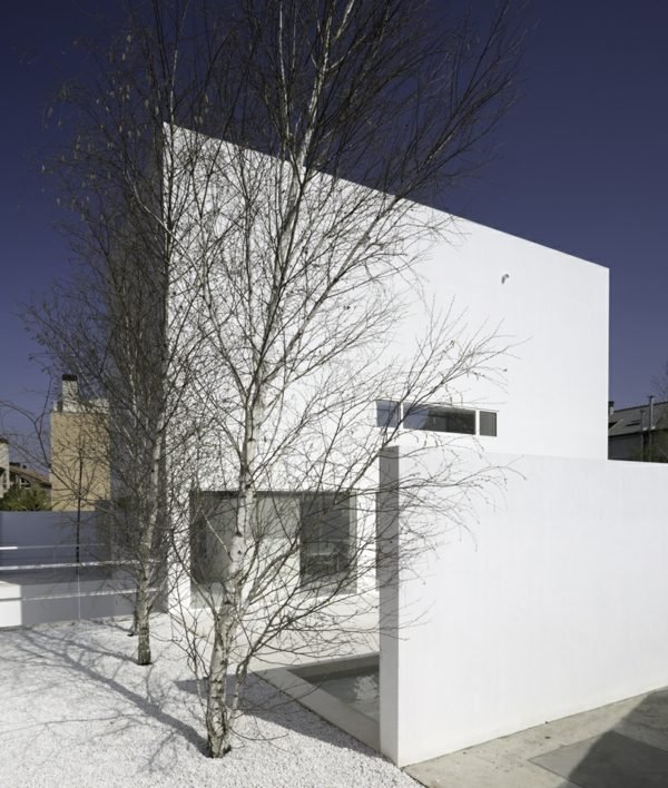 vit-betong-hus-minimalism-spanien