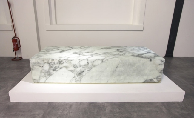 badrumsmöbler serie nendo marmor bänk badrum