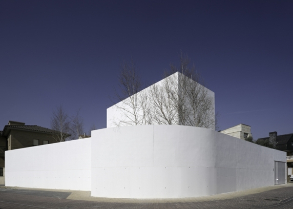 ett minimalistiskt hus i Spanien - fasad