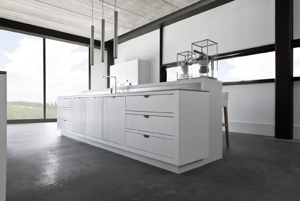 Köksö modernt kök vitt hängande ljus design enkel