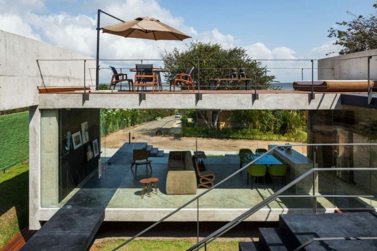 trä-betong-parasoll-terrass-daybed-trädgårdsmöbler