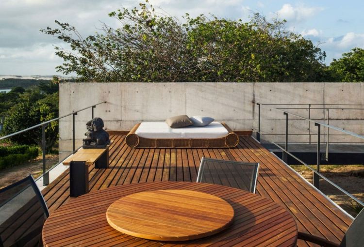 trä-betong-inspiration-tak-terrass-möbler-matbord-bänk-bänk