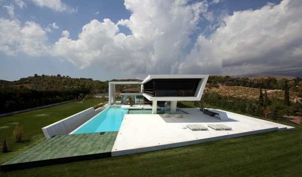 minimalistiskt hus med geometriska former modernt