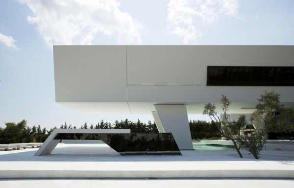 minimalistiskt hus med geometriska former rektangulära
