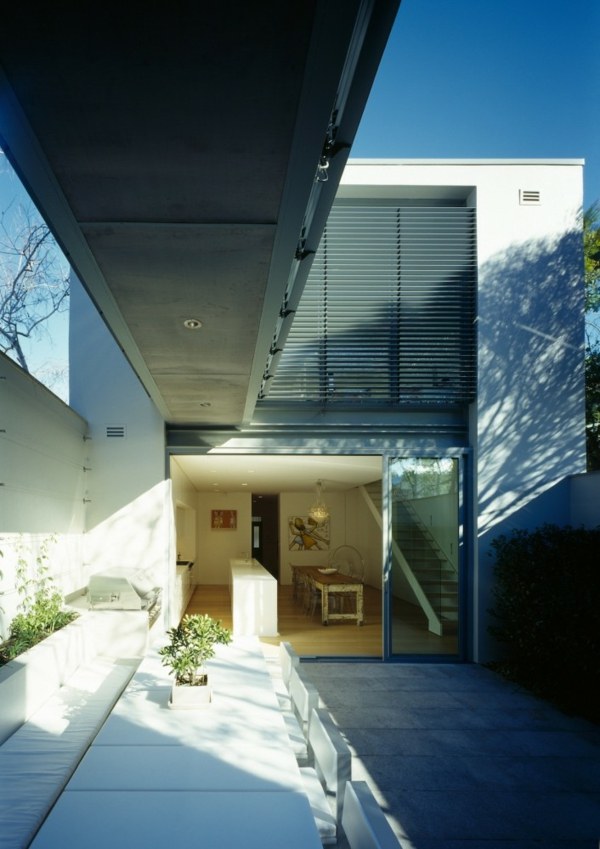 the-fink-house-minimalist-house-exterior