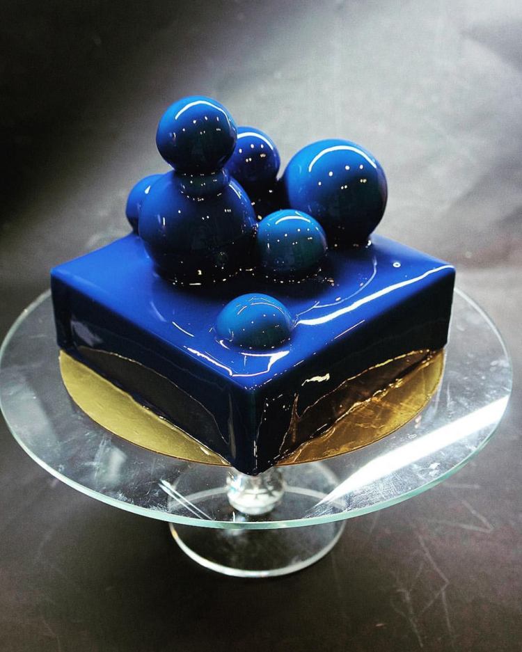 spegelglasyr tårta blå rektangulär