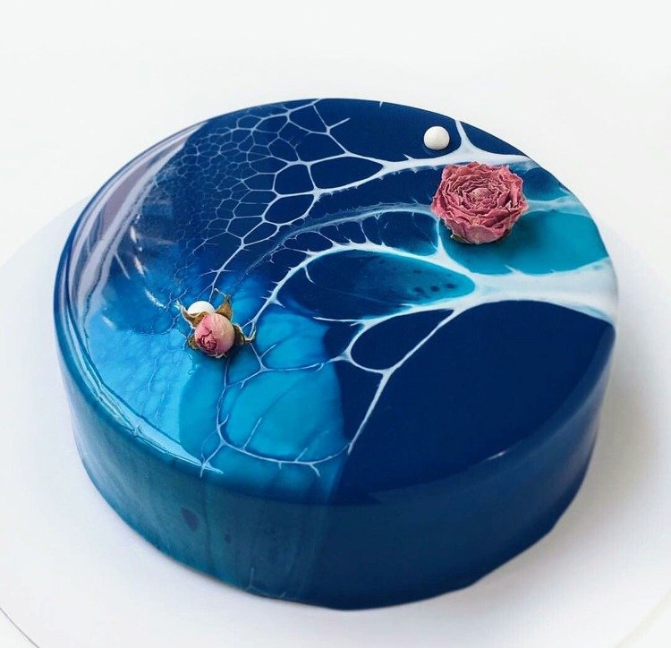 spegelglasyr tårta blå hav tema överlägg glasyr