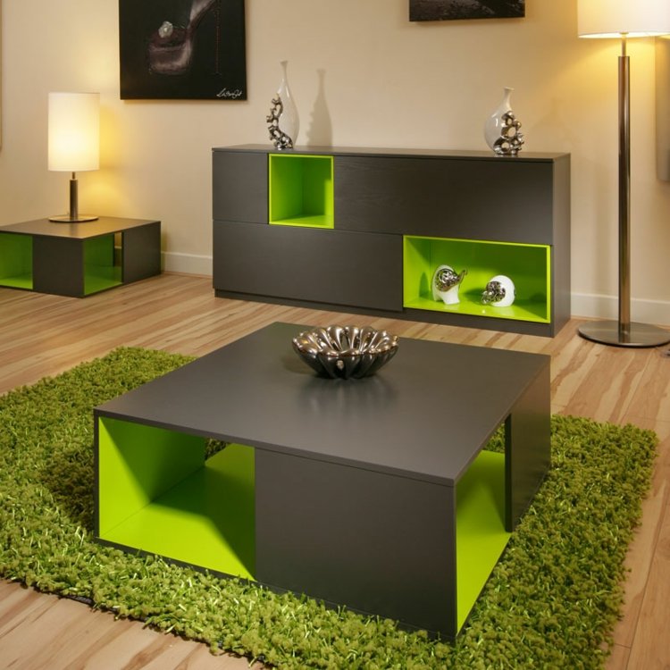 färg grönt vardagsrum-matta-soffbord-skåp-förvaringsfack-golvlampa-bilder-dekoration-skål-metall