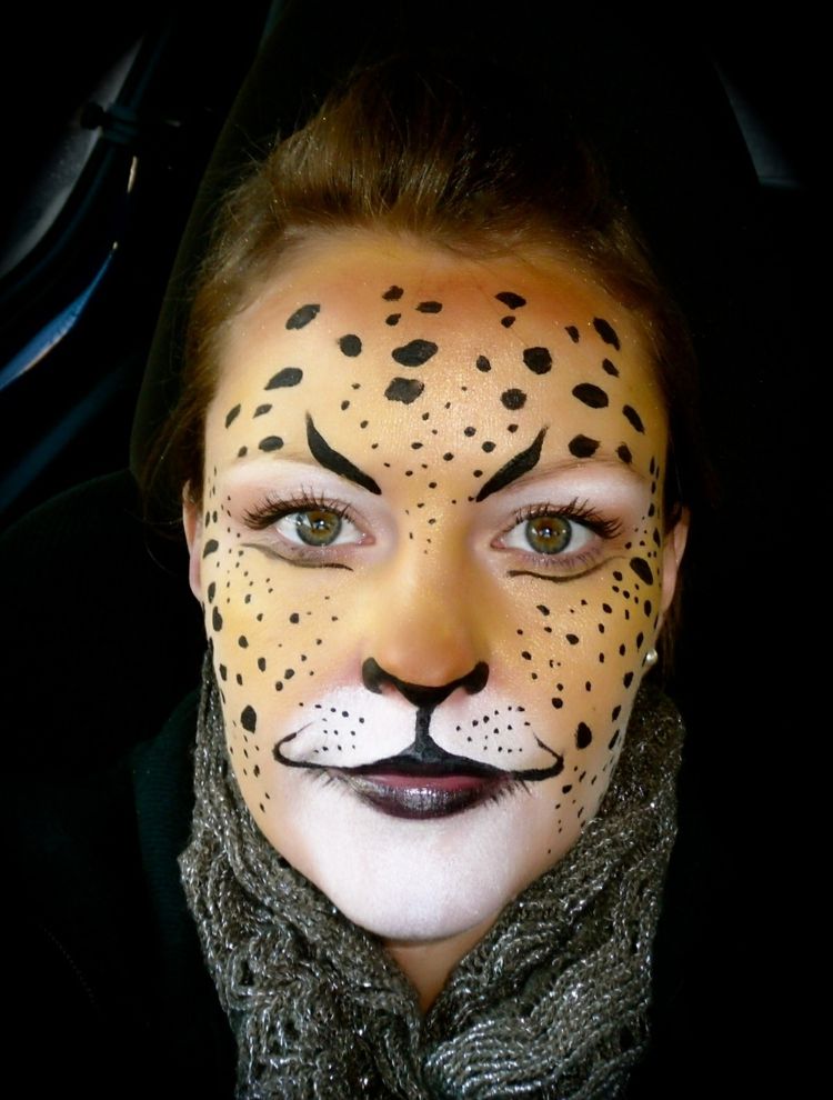 leopard smink idéer kvinna ansiktsmålning orange guld
