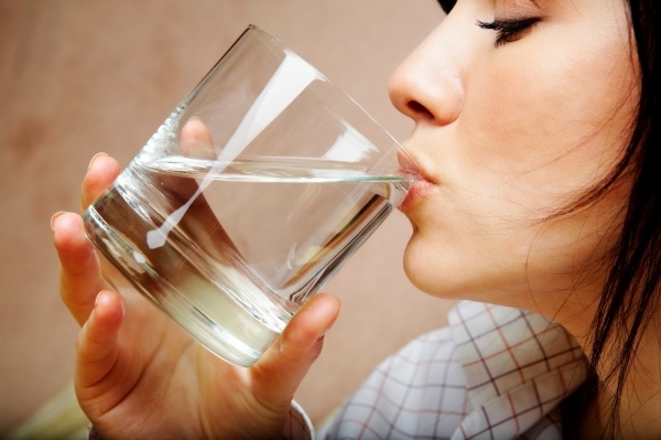 Drick mineralvatten-kropp Detox rening-tips hälsosam kost