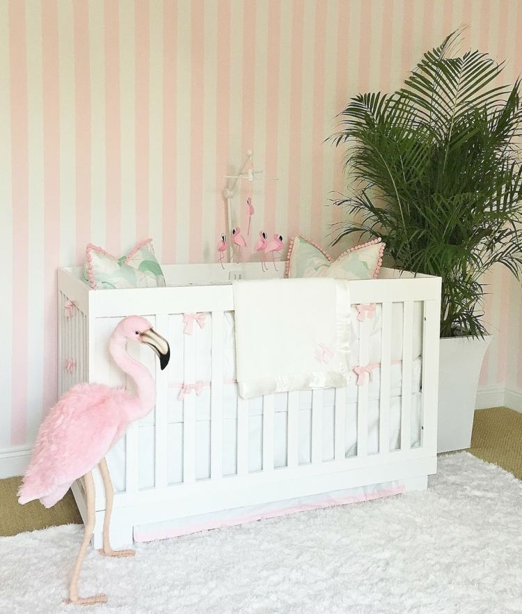 barnrum inrättat för tjejer flamingo dekoration idéer mobil figur tapet randig rosa vit
