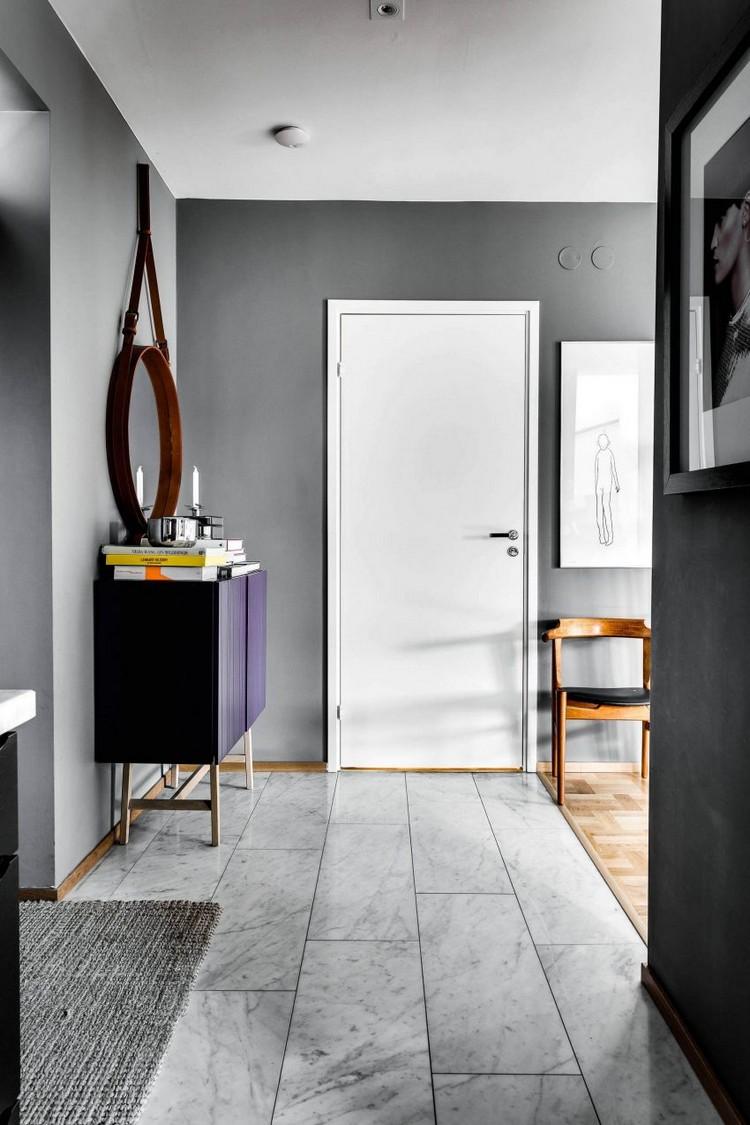 grå-brun-inredning-design-entré-vägg-färg-grå