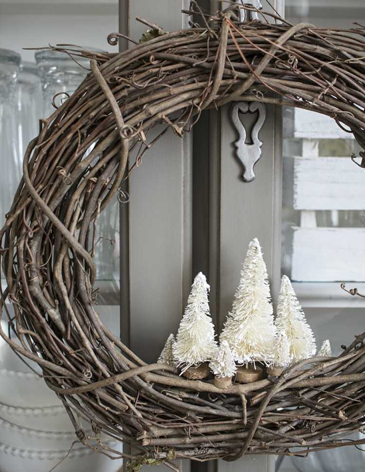 deco jul pilkrans julkrans hus ingång julig dekorera idé