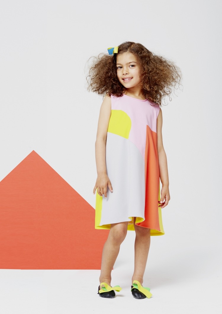 mode-liten-tjej-vår-sommar-2015-roksanda-sommar-klänning-gul-rosa-orange