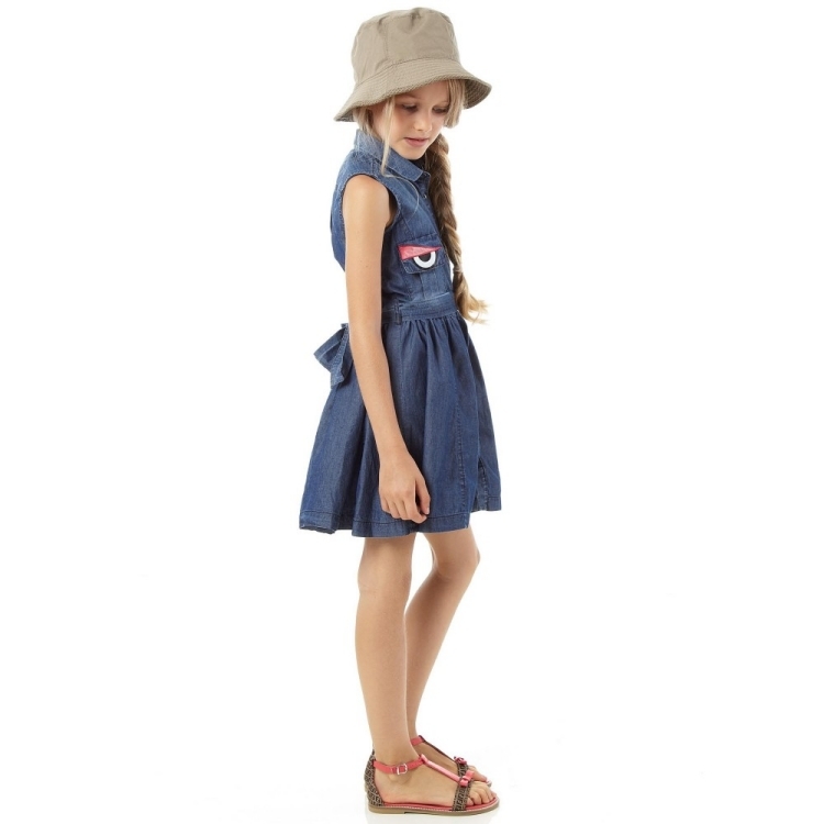 mode-små-tjejer-vår-sommar-2015-fendi-denim-klänning
