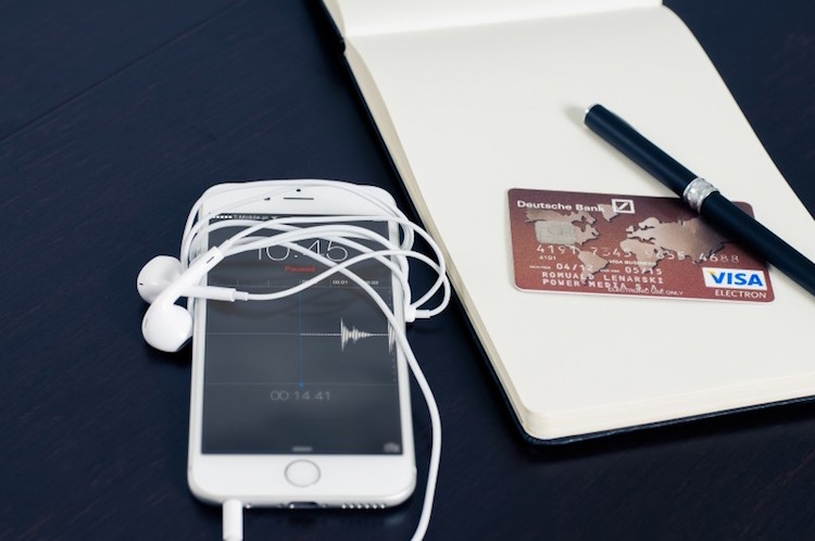 Köpa mode online shopping kreditkort app smartphone