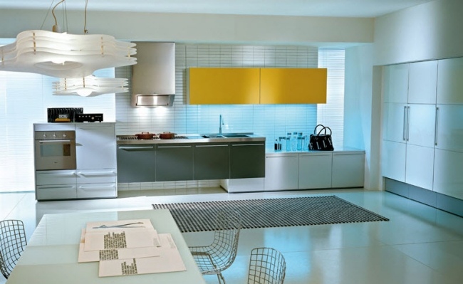 gult köksskåp modernt designkök från pendini