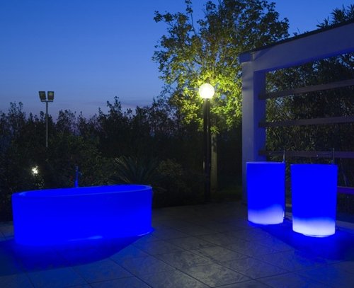 högteknologiska LED -badkar polyeten Antonio Lupi OIO