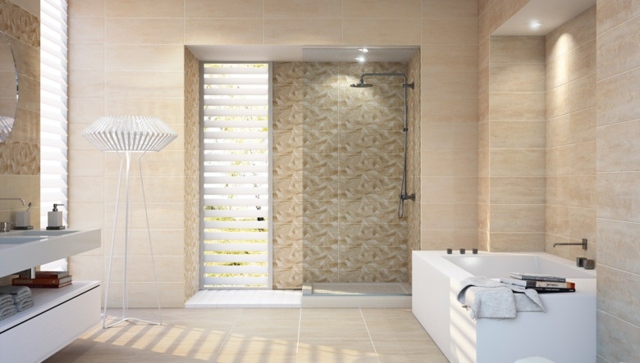 Väggkaklad duschkabin vit fristående badkar