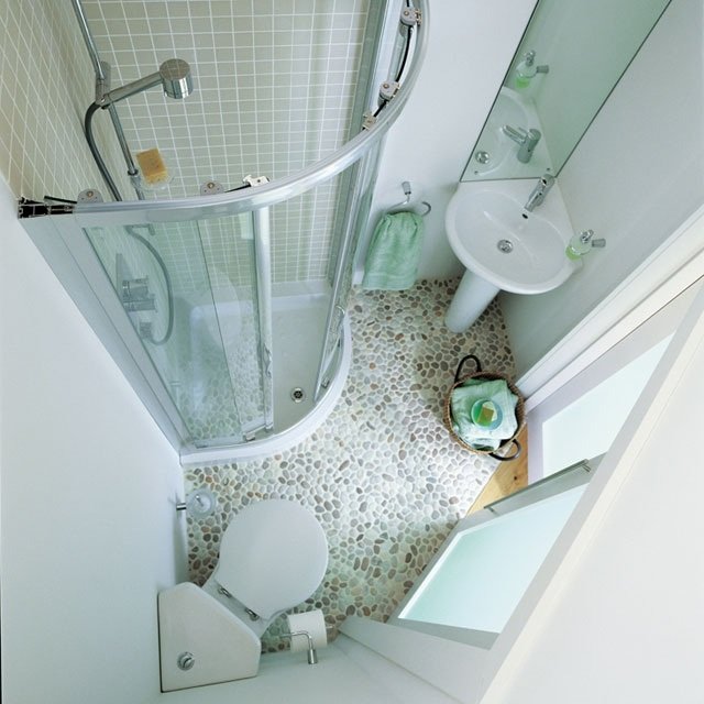 badrum-design-idéer-litet-badrum-dusch-skåp-hörn-skjutdörrar