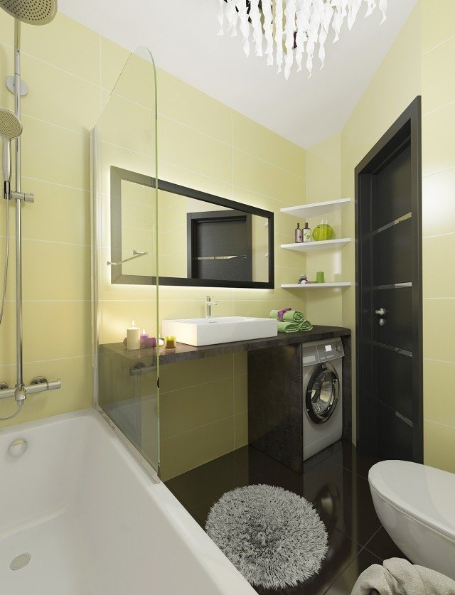 litet-badrum-design-pastell-gul-badkar-glas-skiljevägg-handfat
